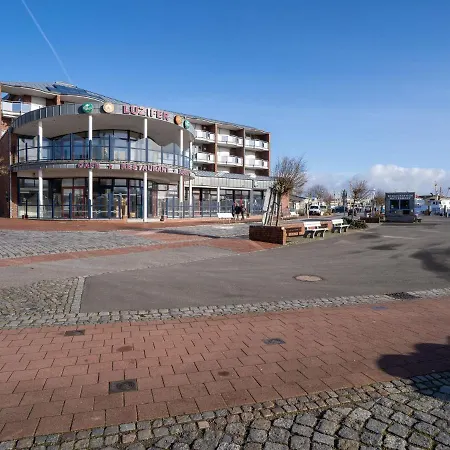 Apartment In In A Fantastic Location *